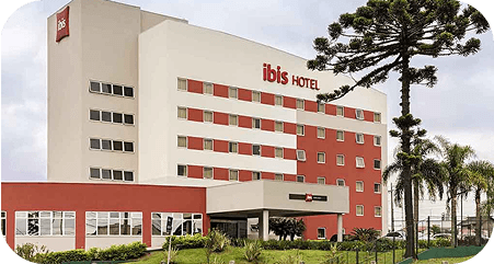 Fachada do Ibis Curitiba Aeroporto